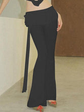 Einfarbige Vintage-Hose mit Rüschenbesatz und Schlaghose zum Binden